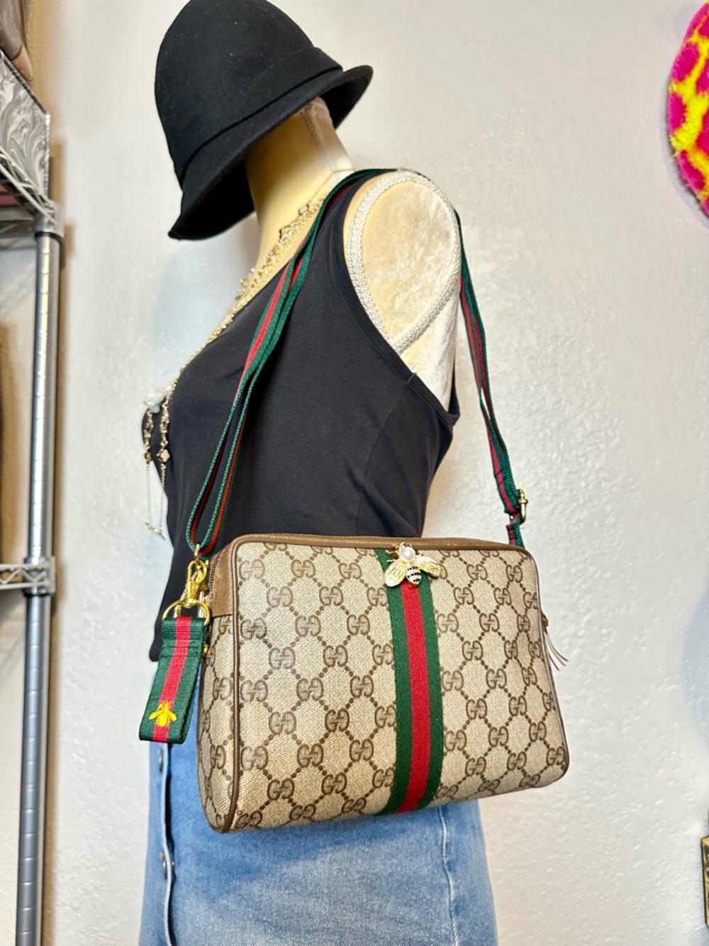 Authentic Gucci  GG PVC Leather Crossbody Bag - Picture 4 of 16